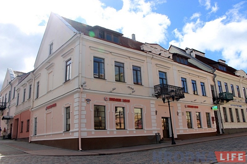 У Гродне адкрылі Burger King без натоўпаў і пяцілітровікаў У Гродне адкрылі Burger King без натоўпаў і пяцілітровікаў