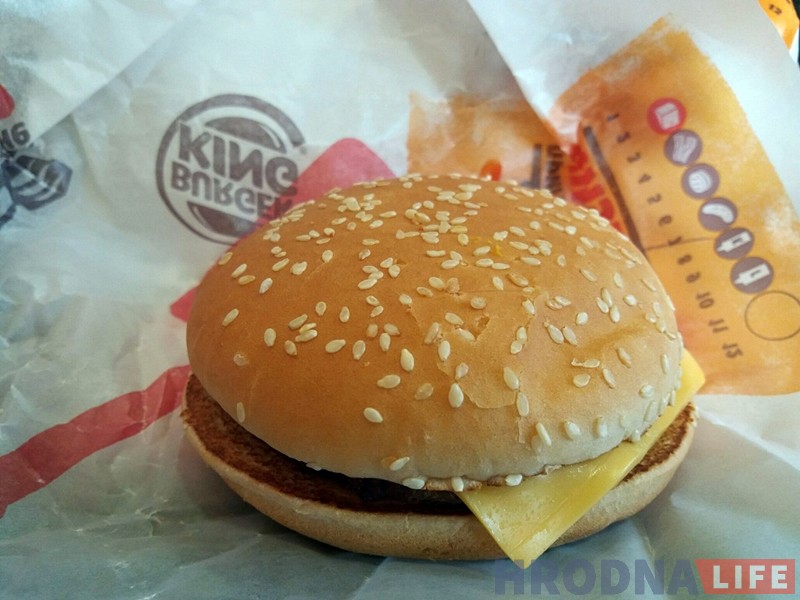 У Гродне адкрылі Burger King без натоўпаў і пяцілітровікаў У Гродне адкрылі Burger King без натоўпаў і пяцілітровікаў