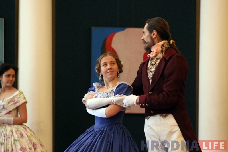 Вясновы крыналiнавы баль прайшоў у гродзенскім Новым замку Вясновы крыналiнавы баль прайшоў у гродзенскім Новым замку