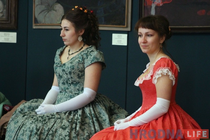 Вясновы крыналiнавы баль прайшоў у гродзенскім Новым замку Вясновы крыналiнавы баль прайшоў у гродзенскім Новым замку