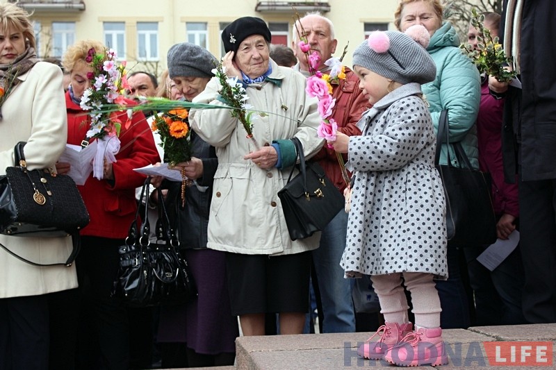 У Вербную нядзелю каталікі традыцыйна прайшлі ўрачыстай працэсіяй па цэнтры горада У Вербную нядзелю каталікі традыцыйна прайшлі ўрачыстай працэсіяй па цэнтры горада
