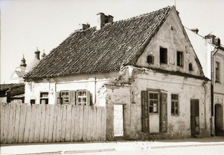 Забытыя мясціны Гродна: дом, ад якога засталася толькі рыбка