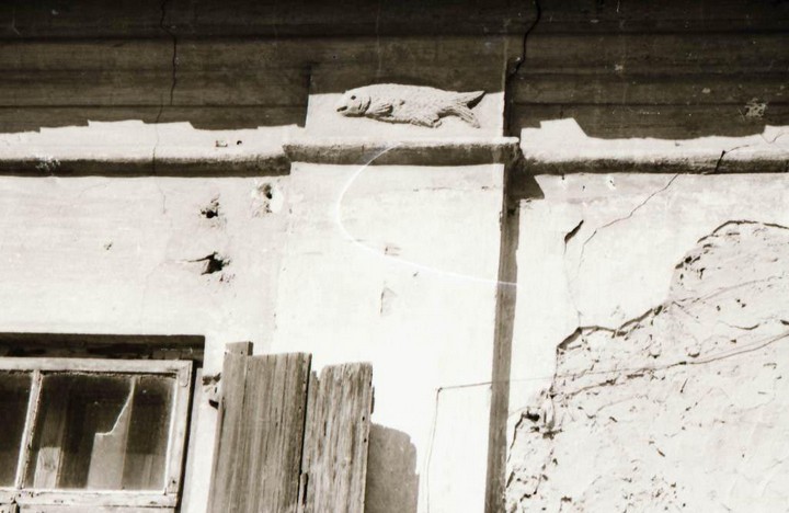 Забытыя мясціны Гродна: дом, ад якога засталася толькі рыбка