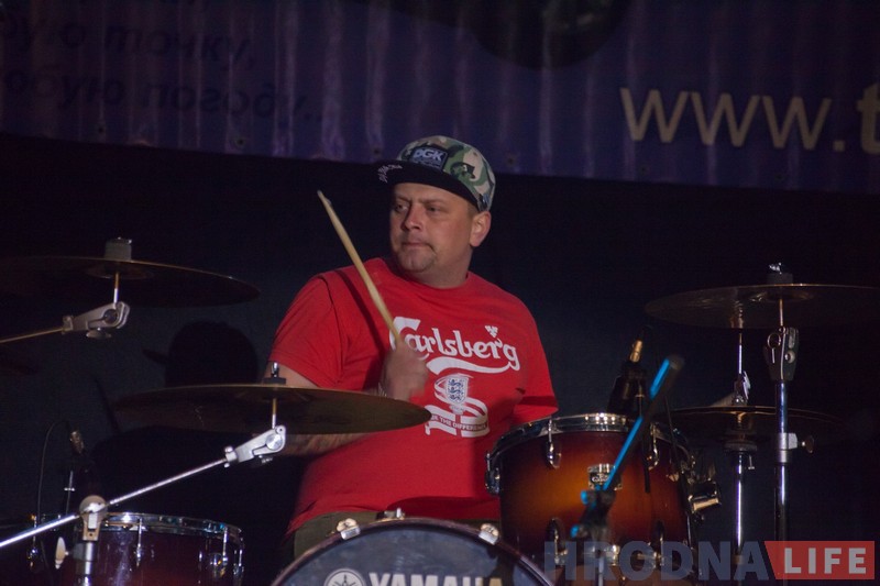 Dzieciuki ўпершыню за доўгі час выступілі ў родным горадзе – на фэсце “Хавайся ў бульбу” Dzieciuki ўпершыню за доўгі час выступілі ў родным горадзе – на фэсце “Хавайся ў бульбу”