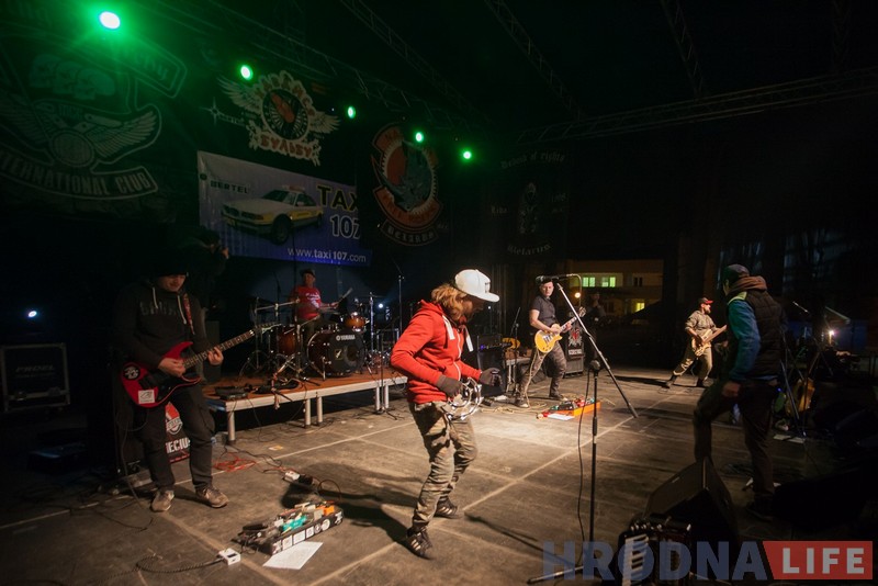 Dzieciuki ўпершыню за доўгі час выступілі ў родным горадзе – на фэсце “Хавайся ў бульбу” Dzieciuki ўпершыню за доўгі час выступілі ў родным горадзе – на фэсце “Хавайся ў бульбу”