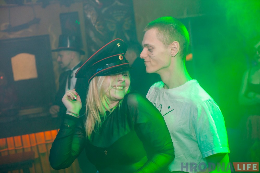 Не распуста, а эстэтыка. Скандальная імпрэза "Loshadka party" адбылася ў Гродне Не распуста, а эстэтыка. Скандальная імпрэза "Loshadka party" адбылася ў Гродне