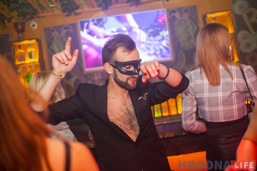 Не распуста, а эстэтыка. Скандальная імпрэза "Loshadka party" адбылася ў Гродне Не распуста, а эстэтыка. Скандальная імпрэза "Loshadka party" адбылася ў Гродне