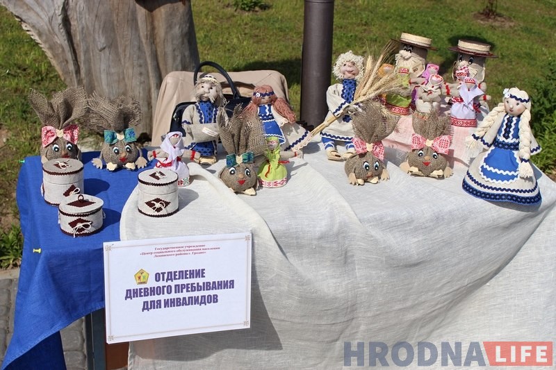 Пасеў, майстар-класы і паказ мод: у цэнтры "Спадчына" прайшло свята ільну Пасеў, майстар-класы і паказ мод: у цэнтры "Спадчына" прайшло свята ільну