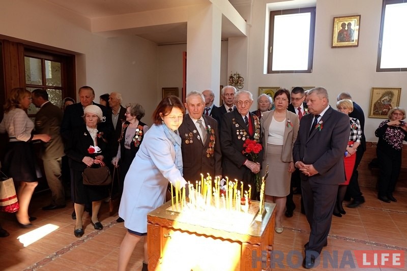 Напярэдадні 9 мая ў Каложскім парку заклалі чарговую алею «Сирень Победы» Напярэдадні 9 мая ў Каложскім парку заклалі чарговую алею «Сирень Победы»