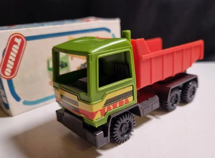 игрушечная машинка фабрики ДИФА Growei из Гродно