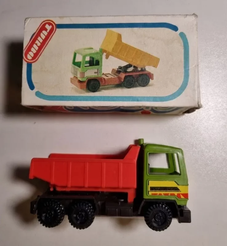 игрушечная машинка фабрики ДИФА Growei из Гродно