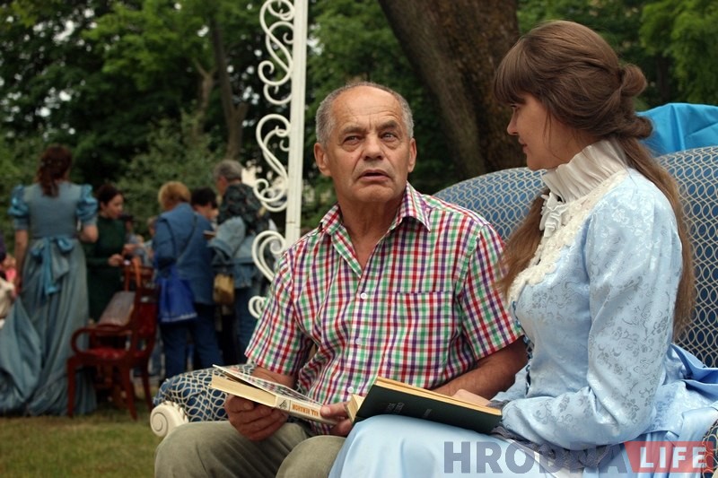 Летні баль прайшоў каля дома Ажэшкі ў Гродне Летні баль прайшоў каля дома Ажэшкі ў Гродне