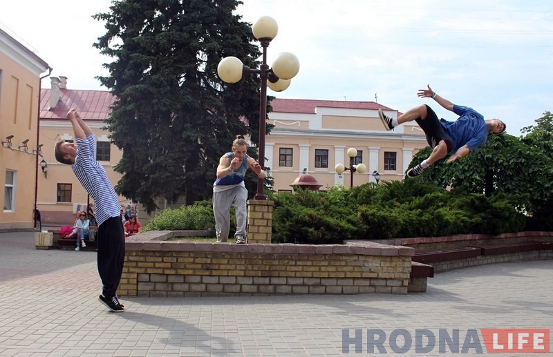 Ім за 20, а яны як падлеткі: хто ў Гродне дагэтуль працягвае займацца паркурам Ім за 20, а яны як падлеткі: хто ў Гродне дагэтуль працягвае займацца паркурам
