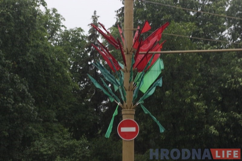 Першая буйная навальніца гэтага лета прайшла ў Гродне: фота наступстваў Першая буйная навальніца гэтага лета прайшла ў Гродне: фота наступстваў