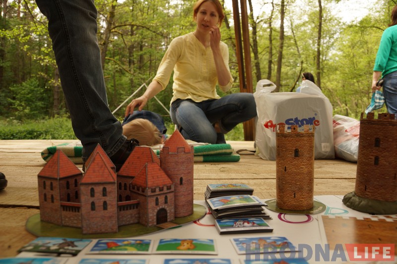 Індзейцы, каметы і замкі. Арт-пікнік “пачаставаў” наведвальнікаў паўсотняй майстар-класаў і забаваў