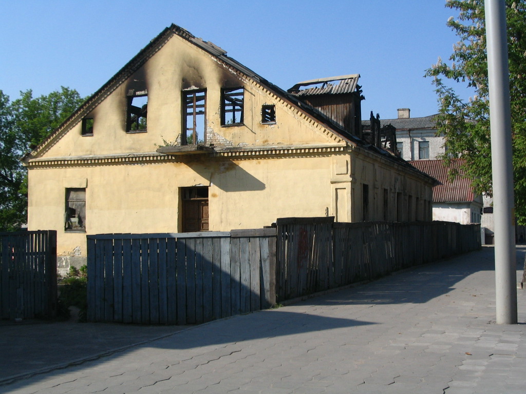 Агонь супраць спадчыны: як Гродзеншчына страчвае ў пажарах каштоўнасць за каштоўнасцю