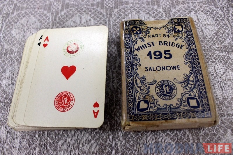 Калода карт з фабрыкі братоў Лапіных для вісты і брыджа - 54 карты. Такія карты друкаваліся ў 1930-я гады ў Гродне