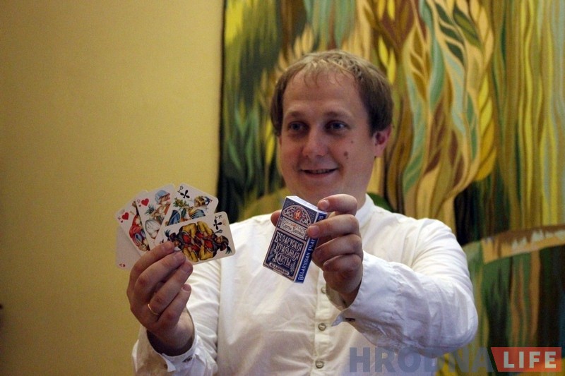 "У гэтых карт ёсць гісторыя, а зараз і будучыня". У Гродне прэзентавалі адноўленыя карты Лапіных