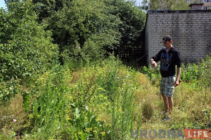 "Мой дзед закапаў у двары нямецкі БТР". Гродзенец перад зносам cвайго дома на Валковіча прапануе абследаваць тэрыторыю