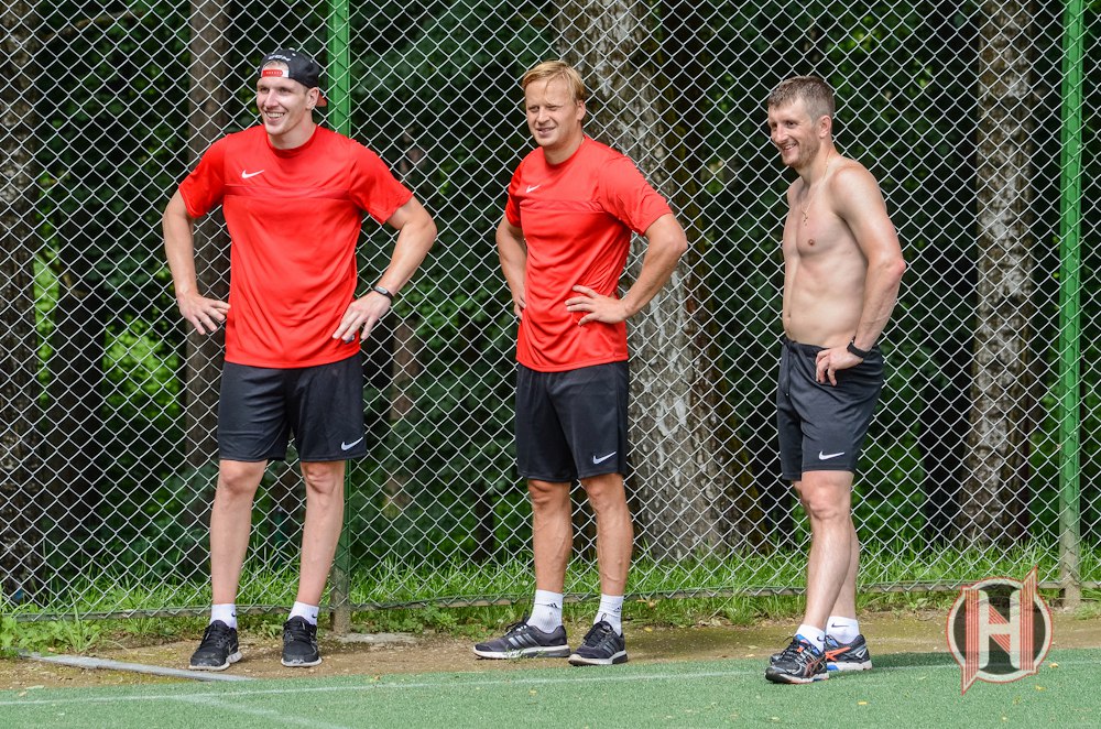 Хакейны "Нёман" выйшаў з адпачынку і пачаў трэніроўкі Хакейны "Нёман" выйшаў з адпачынку і пачаў трэніроўкі