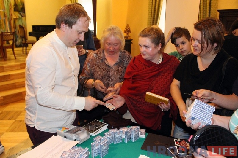 "У гэтых карт ёсць гісторыя, а зараз і будучыня". У Гродне прэзентавалі адноўленыя карты Лапіных