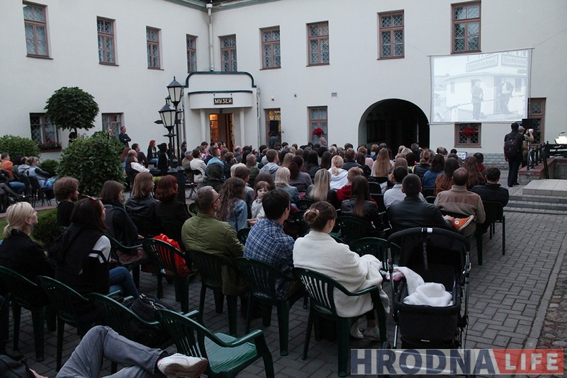 Кінемо-2017: фэст нямога кіно і жывой музыкі распачаўся камедыяй