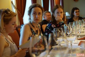 Ад бельгійскага шакаладу да беларускай самагонкі: як смакаваў Гродна сталічным гурманам