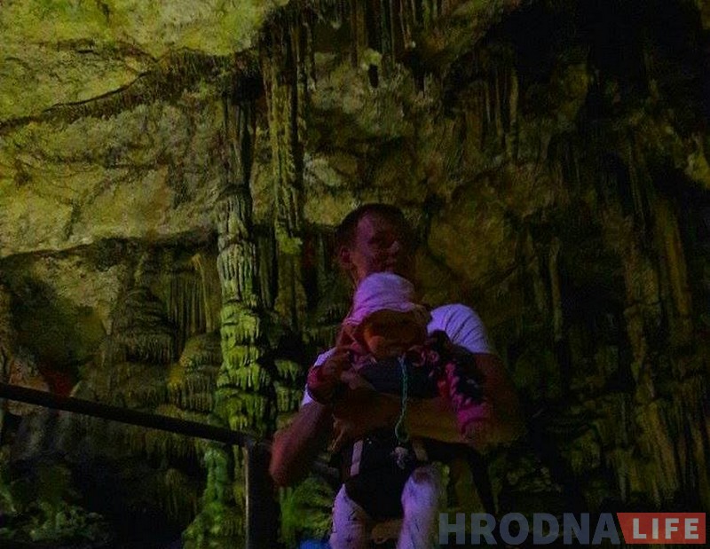 Першае падарожжа немаўляці. Як з грудным дзіцём удала адпачыць на моры