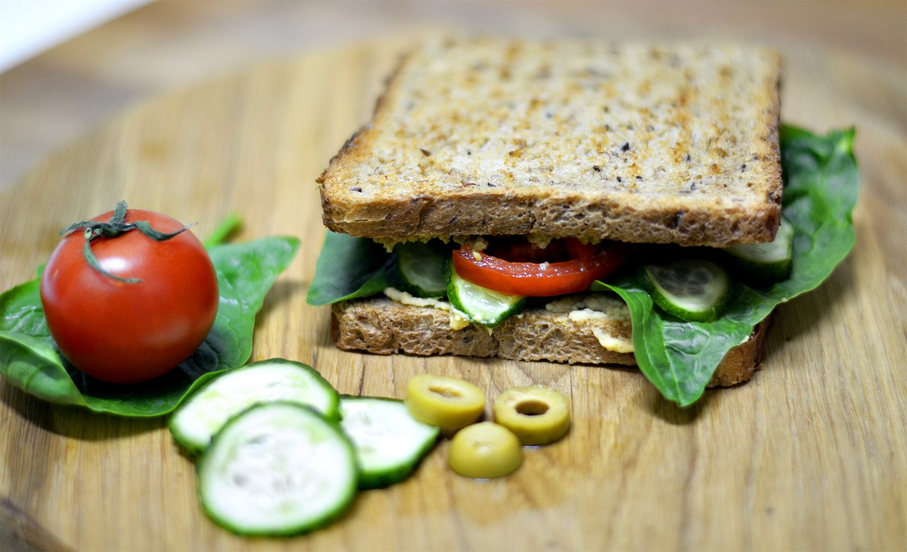 Ад бельгійскага шакаладу да беларускай самагонкі: як смакаваў Гродна сталічным гурманам