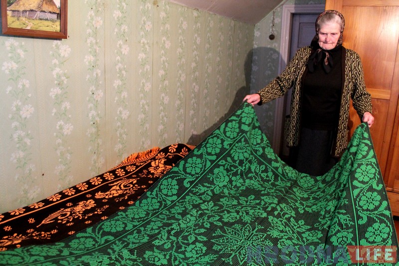 “Адрадзіць і захаваць”. Вера Ігнатаўна Белакоз пра аднаўленне ткацкіх традыцый у вёсцы Гудзевічы