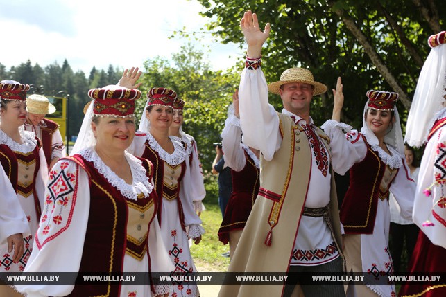 Фестываль на Аўгустоўскім канале адраджае традыцыі беларуска-польска-літоўскага памежжа Фестываль на Аўгустоўскім канале адраджае традыцыі беларуска-польска-літоўскага памежжа