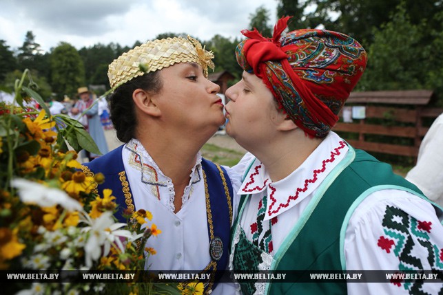 Фестываль на Аўгустоўскім канале адраджае традыцыі беларуска-польска-літоўскага памежжа Фестываль на Аўгустоўскім канале адраджае традыцыі беларуска-польска-літоўскага памежжа