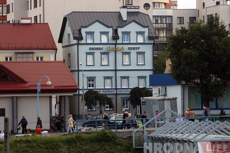 Гісторыя са скарбам на  Антонава скончылася: рабочыя атрымалі ўзнагароджанне