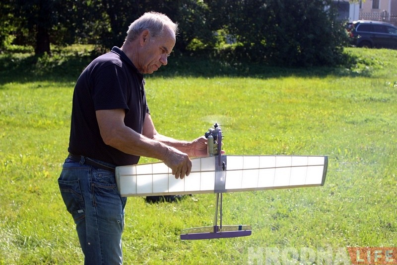 Ёсць фанаты і ў эпоху дронаў: хто ў Гродне працягвае развіваць авіямадэльны спорт