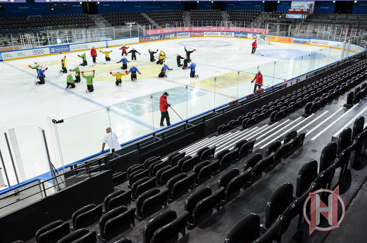 Ліга Чэмпіёнаў: "Нёман" і заўзятары прыляцелі ў Швейцарыю і рыхтуюцца да матчу з "Цугам" Ліга Чэмпіёнаў: "Нёман" і заўзятары прыляцелі ў Швейцарыю і рыхтуюцца да матчу з "Цугам"