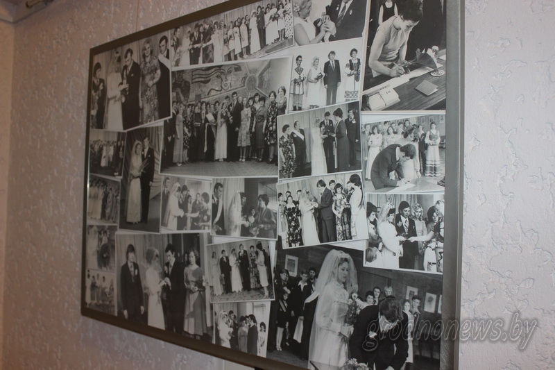 Капялюшыкі нявест, мясарубка для жаніха і першая выязная рэгістрацыя шлюбу: гісторыю вясельных традыцый распавядае фотавыстава ў Гродне Капялюшыкі нявест, мясарубка для жаніха і першая выязная рэгістрацыя шлюбу: гісторыю вясельных традыцый распавядае фотавыстава ў Гродне