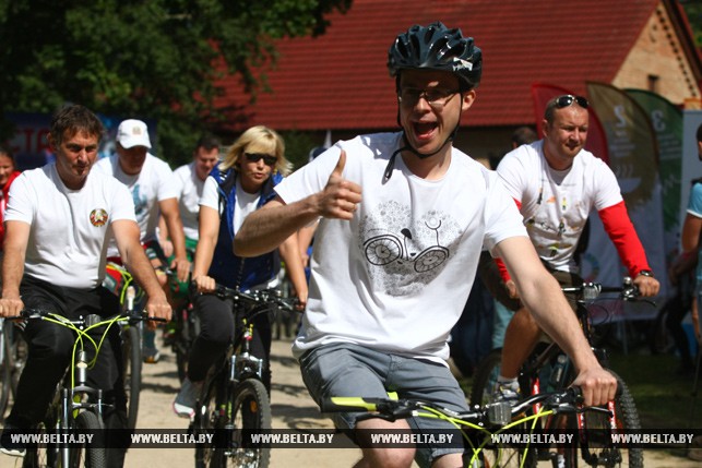 Міністры і дыпламаты сталі ўдзельнікамі велапрабегу па маляўнічых месцах Аўгустоўскага канала Міністры і дыпламаты сталі ўдзельнікамі велапрабегу па маляўнічых месцах Аўгустоўскага канала