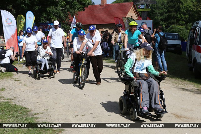 Міністры і дыпламаты сталі ўдзельнікамі велапрабегу па маляўнічых месцах Аўгустоўскага канала Міністры і дыпламаты сталі ўдзельнікамі велапрабегу па маляўнічых месцах Аўгустоўскага канала