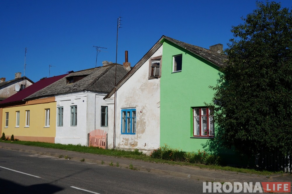 Спадчына, якую руйнуюць мясцовыя. Як знікае самае прыгожае мястэчка на Гродзеншчыне