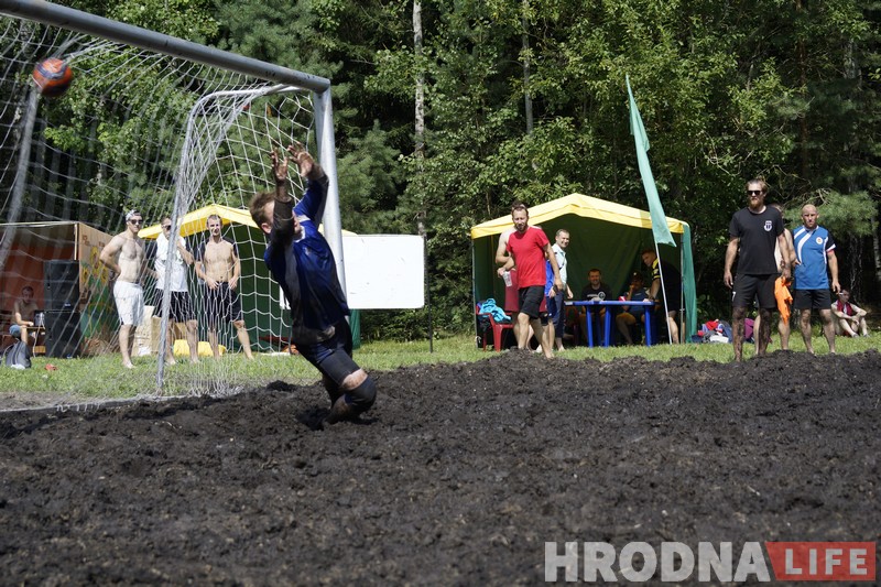 Забавы на Аўгустоўскім канале: мора радасці ў гразі на "Свяце мора" Забавы на Аўгустоўскім канале: мора радасці ў гразі на "Свяце мора"