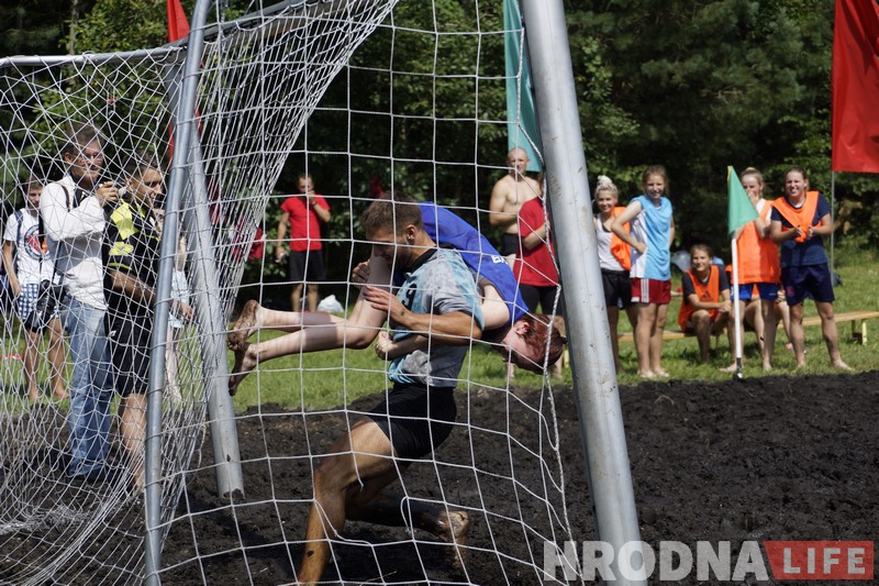 Забавы на Аўгустоўскім канале: мора радасці ў гразі на "Свяце мора" Забавы на Аўгустоўскім канале: мора радасці ў гразі на "Свяце мора"