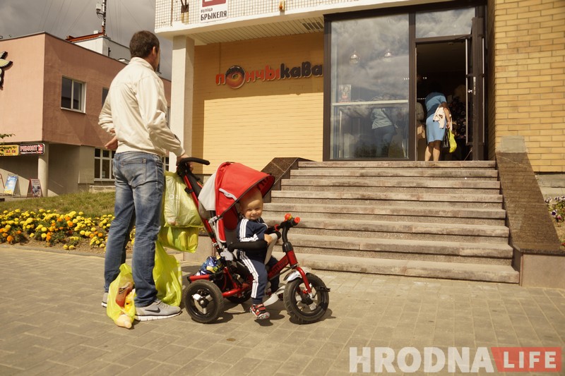 З пылу, з жару і недалёка ад дому. На Дзевятоўцы пачалі прадаваць гарачыя пончыкі