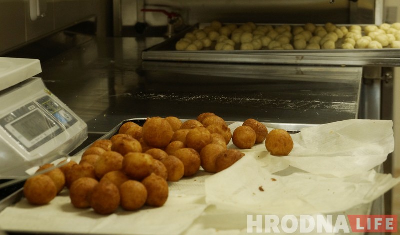 З пылу, з жару і недалёка ад дому. На Дзевятоўцы пачалі прадаваць гарачыя пончыкі