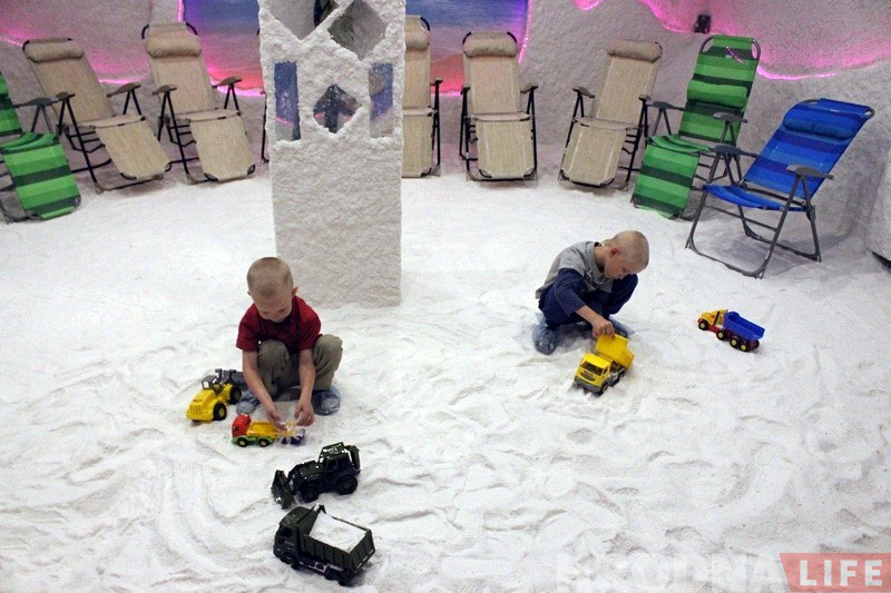 Почувствуй себя у моря: в центре Гродно открылась первая частная соляная пещера