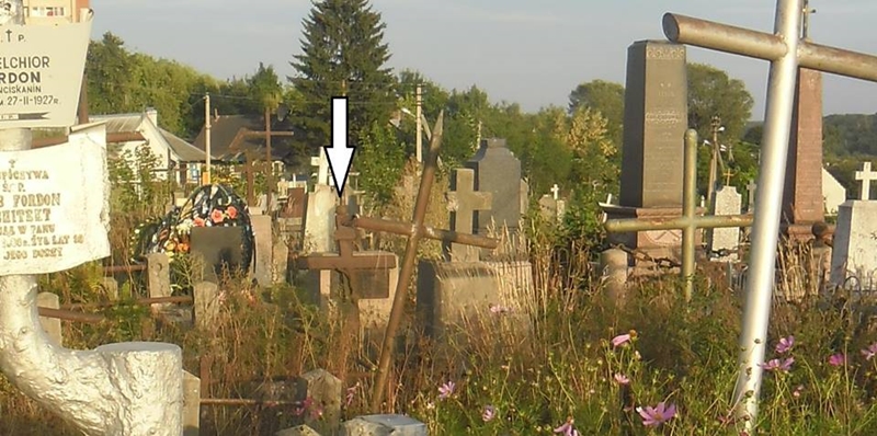 На гродзенскіх Фарных могілках знік крыж з магілы роднага брата Элізы Ажэшкі