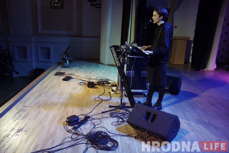 “Восенню я планую сумаваць”. Хто прыйшоў на канцэрт Dakooka у Гродне? “Восенню я планую сумаваць”. Хто прыйшоў на канцэрт Dakooka у Гродне?