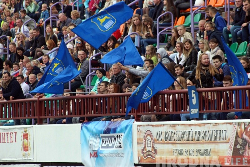 Зоркі эстрады ў Гродне згулялі ўнічыю з камандай Мечыслава Гоя Зоркі эстрады ў Гродне згулялі ўнічыю з камандай Мечыслава Гоя