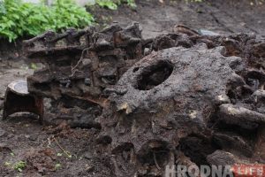 Гарадская легенда аказалася праўдай! На Валковіча знайшлі часткі ваеннай тэхнікі часоў Другой cусветнай