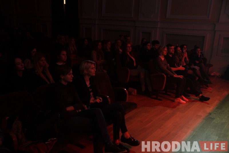 “Восенню я планую сумаваць”. Хто прыйшоў на канцэрт Dakooka у Гродне? “Восенню я планую сумаваць”. Хто прыйшоў на канцэрт Dakooka у Гродне?