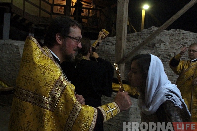 Гродзенскiя святары ўпершыню чыталі акафіст Францішка Скарыны на руінах Ніжняй царквы Гродзенскiя святары ўпершыню чыталі акафіст Францішка Скарыны на руінах Ніжняй царквы